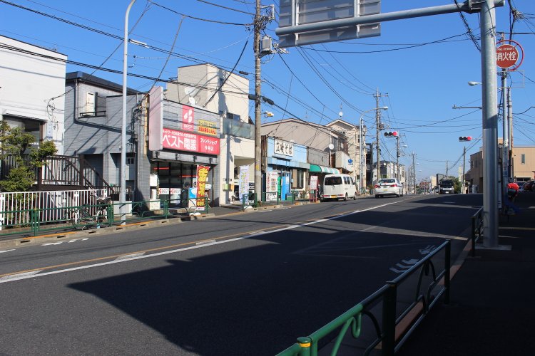 かつてにぎわっていたであろう篠崎街道沿い。