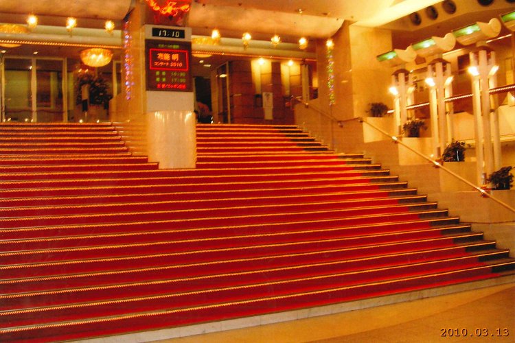 厚生年金会館04