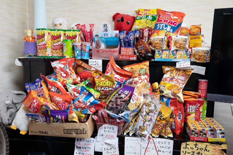 駄菓子の種類も揃える。