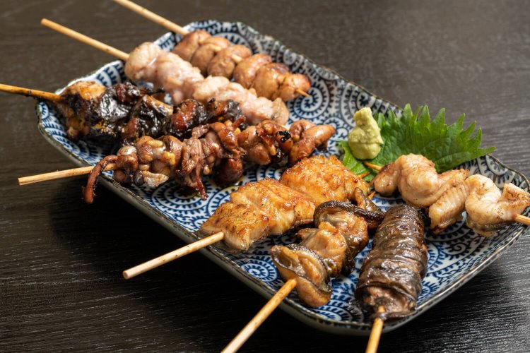 右からくりから、ひれ、串巻き、短尺、きも、かぶと、ばら身、ればぁ。