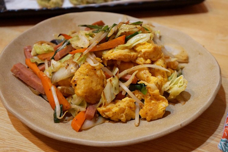 フーチャンプルー700円。