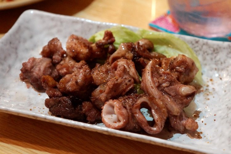 豚軟骨焼き680円。