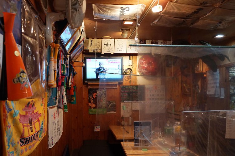 飲み終わるまでもう少しだけ、沖縄の空気に浸らせてください……。