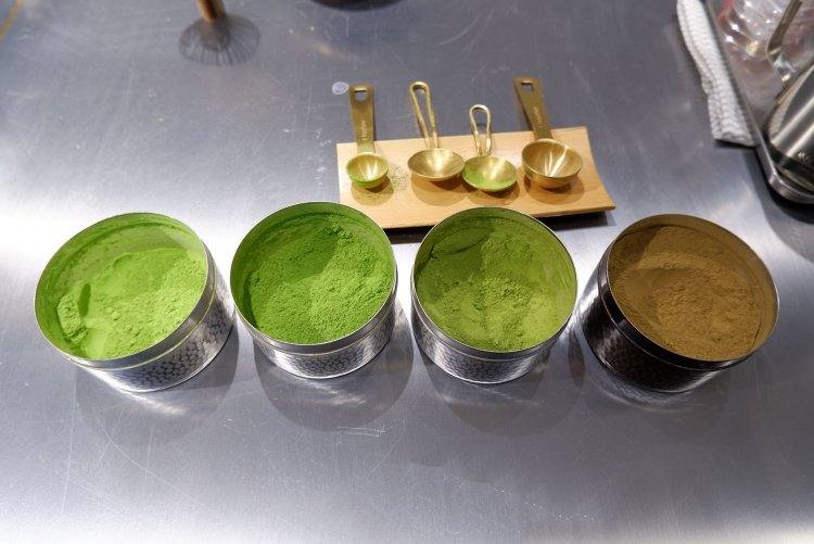 左からJAPAN PREMIUM、KYOTO UJI、TOKYO RICH、焙じ茶。