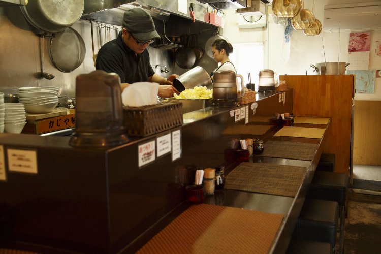 店主・野村さんと奥様の可奈子さん。