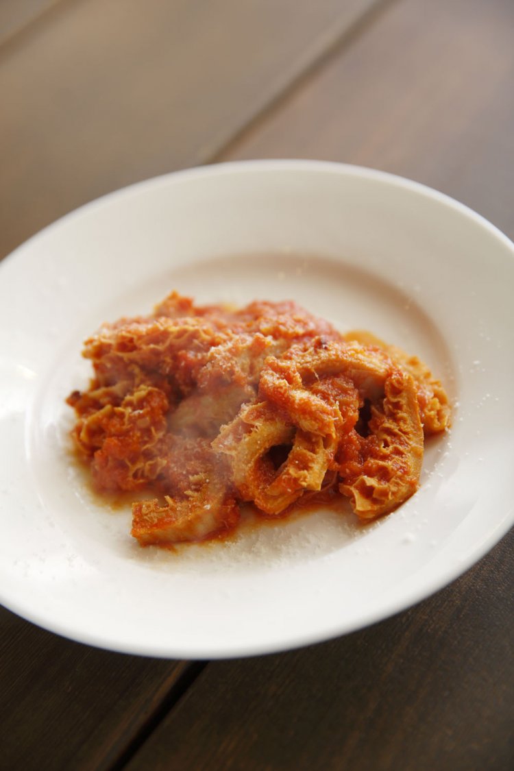 トリッパのトマト煮。