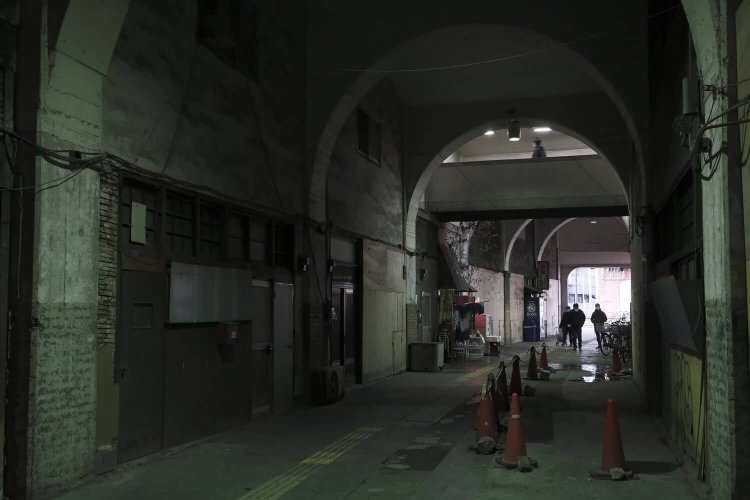 国道駅、それは生と廃の交わる空間。生きている駅と静かに眠る高架下。～廃なるものを求めて 第8回～