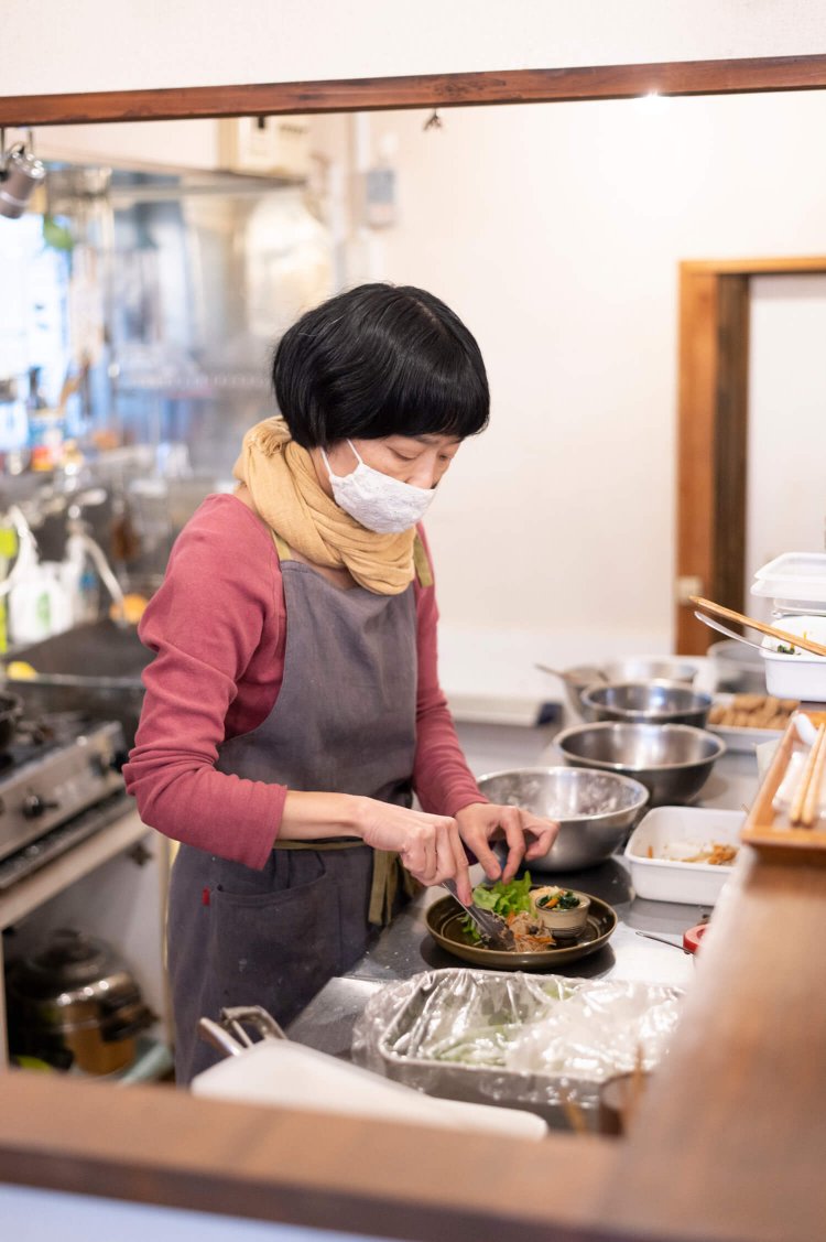 店主の西さん。