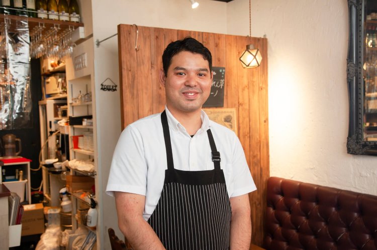 店主の宮城さん。