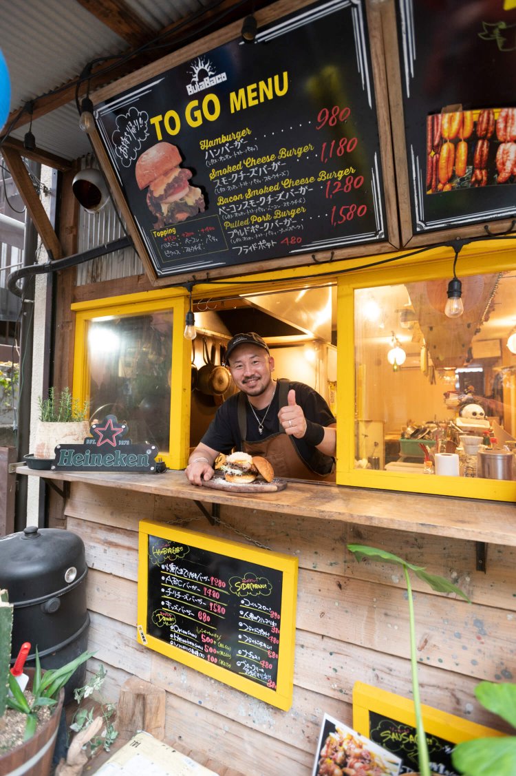 店主の富澤さん。