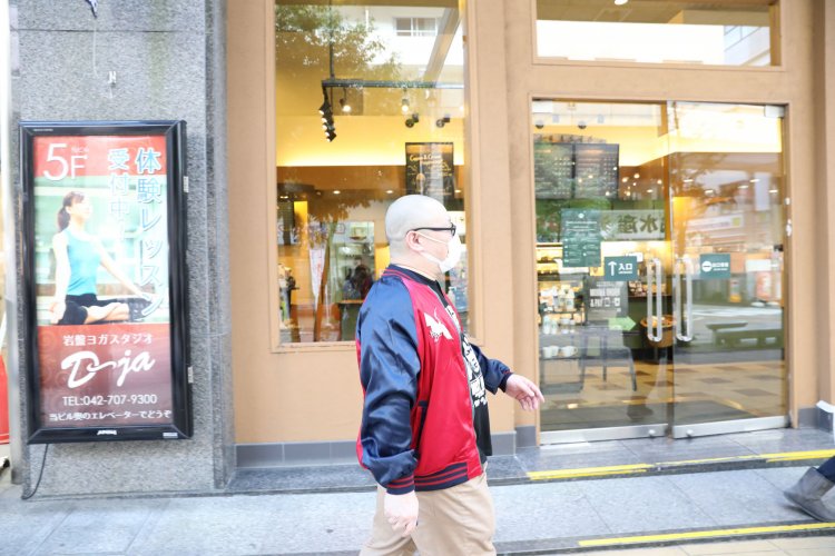 懐かしのコリドー通りを歩く。