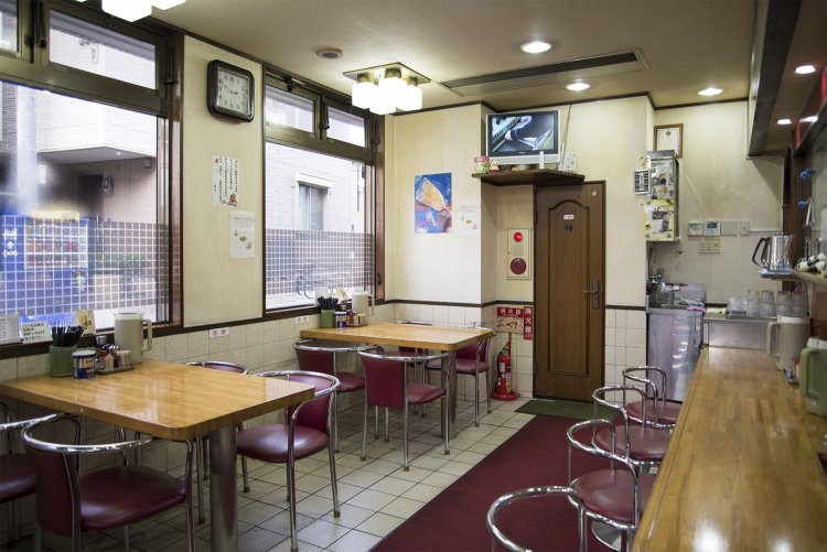 平成2年創業の東池袋大勝軒系の老舗格。