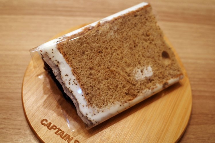 シフォンケーキ495円。