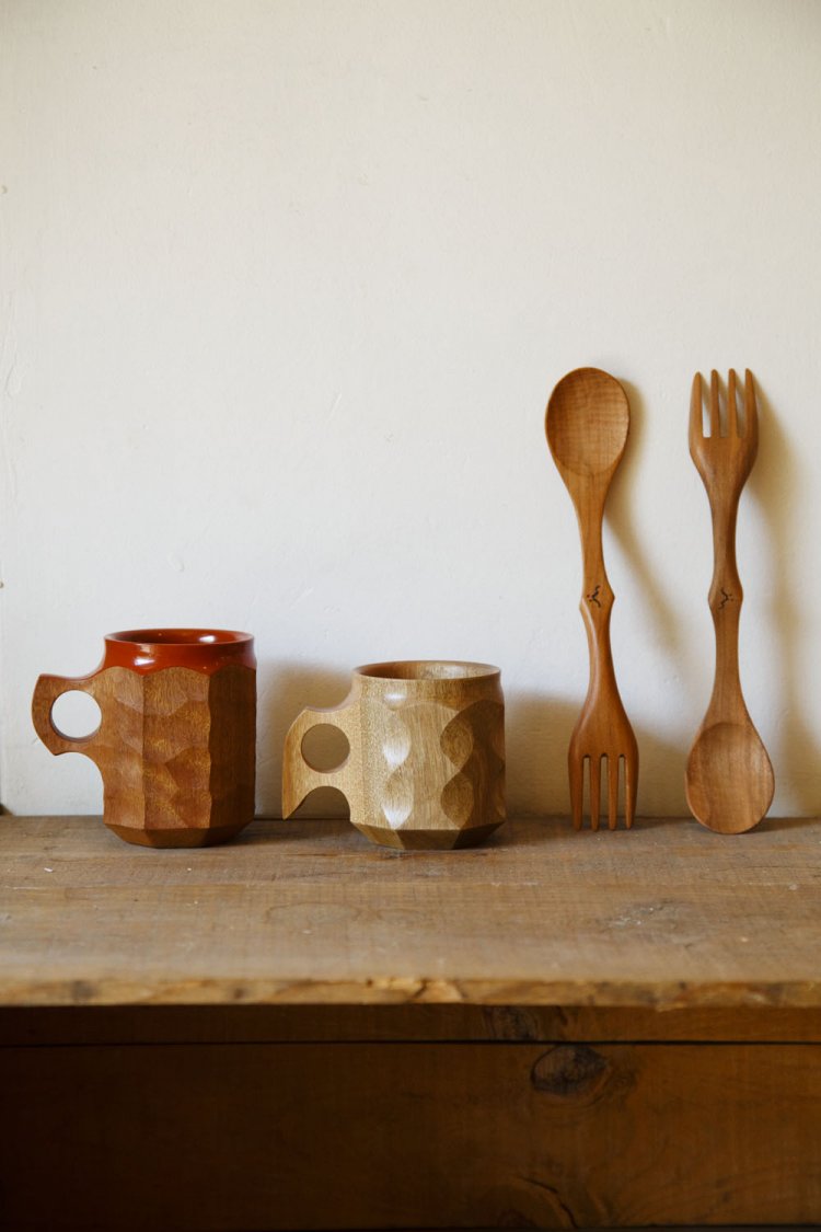 手になじみ驚くほど使いやすいJin Akihiroの木製カップ9900円～。