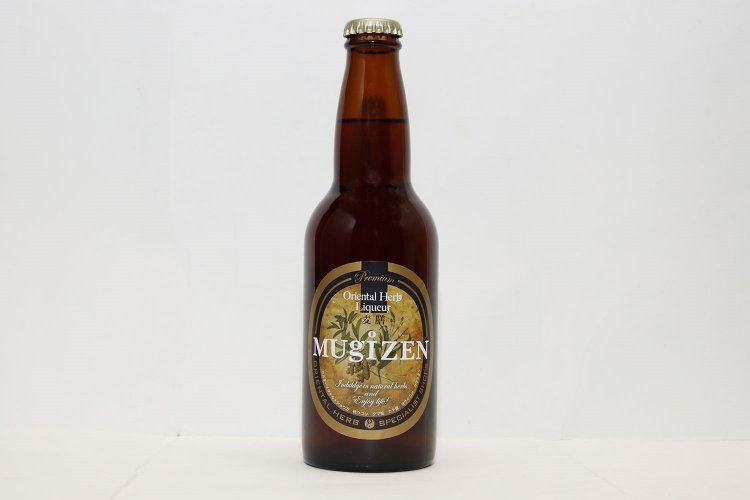 『薬膳ビール「プレミアム麦膳」』990円・血液サラサラをテーマにブレンド。