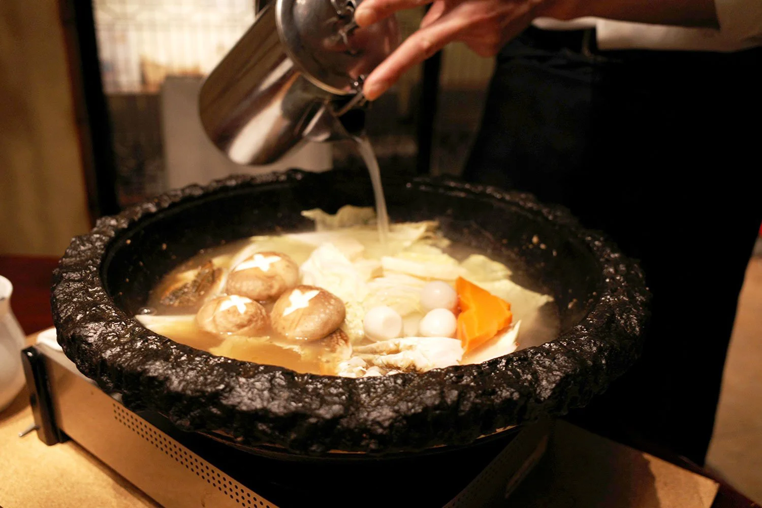 台湾ご当地鍋が裏メニュー 神保町 Sankouen の 知る人ぞ知る石頭火鍋が美味い さんたつ By 散歩の達人