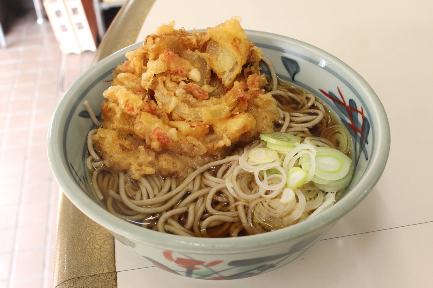 東京ナゼココ立ち食いそば 浜川崎 いはら屋 工場の街で50年 変わらず愛されるワケ 東京ナゼココ立ち食いそば さんたつ By 散歩の達人