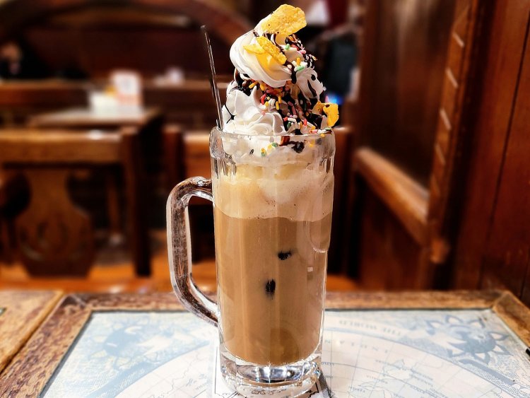 カフェクイーン 800円。