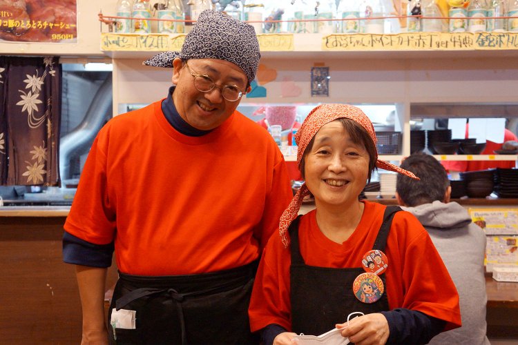 【番外編・飛びこめ“ご近所”名酒場 テイクアウト編】石神井公園『とおるちゃん』～「ぎゅうぎゅう弁当」に込められた想い～