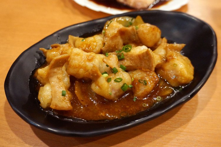 お店いちおしのシロコロホルモンみそいため。