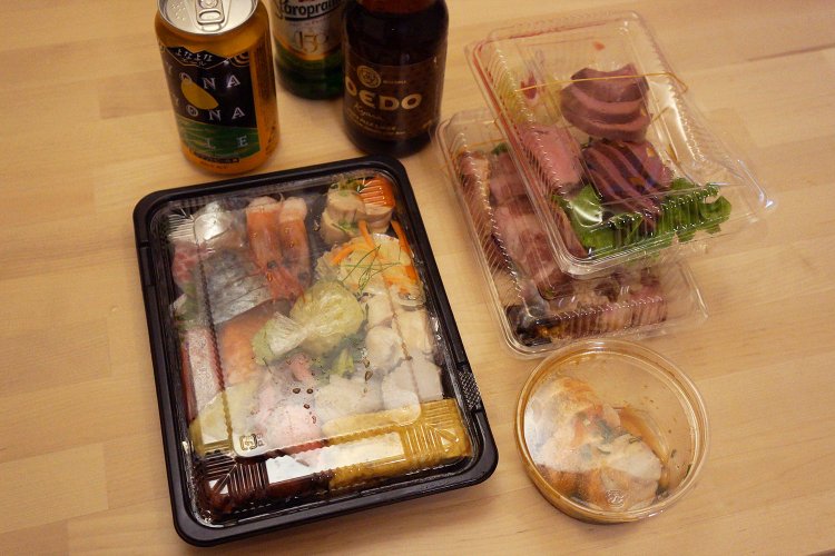 買って来た品々。