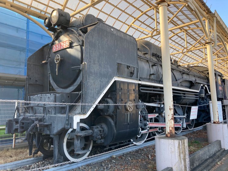 府中郷土の森公園内の交通遊園に展示されているD51（2021年）