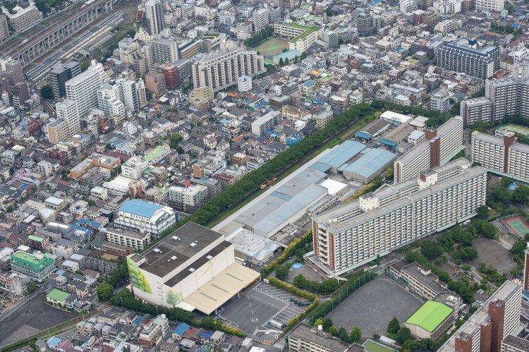 日本製紙王子工場。現在はマンション群へと変貌した。