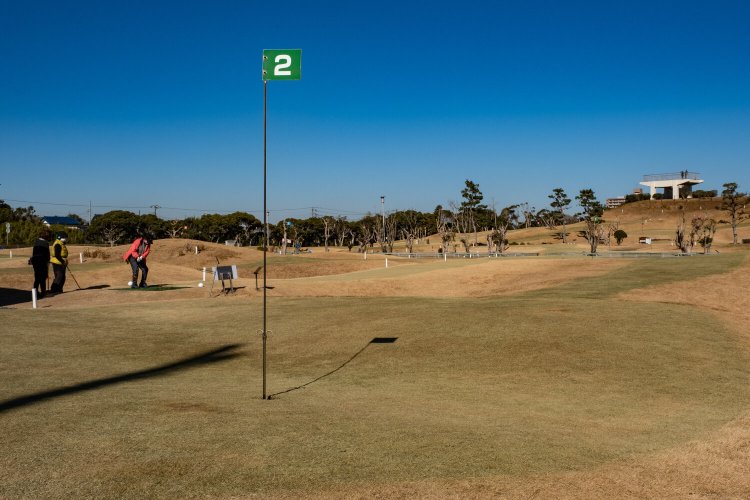 パークゴルフ利用は半日券1000円ほか（用具レンタル代300円）。