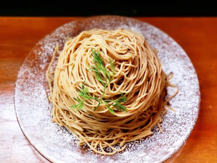 期間限定 須木栗のパンケーキ 1700円（税別）。