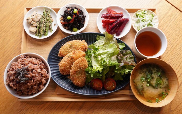 赤門テラスなゆた