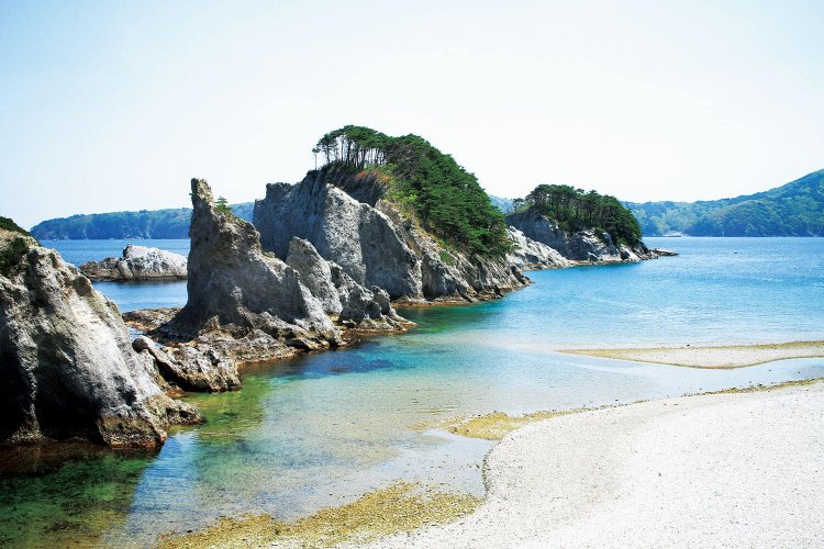 ため息が出るほどに美しい、極楽浄土に例えられた絶景・浄土ヶ浜。