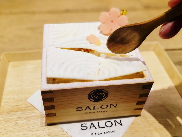 サロンギンザサボウの茶房パフェSAKURA4