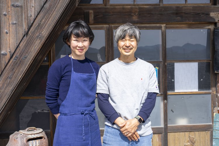 店主の田中仁さんと、奥様のさおりさん。