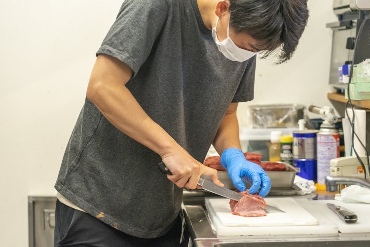 秩父は豚食文化のため、普通の焼肉店や牛タンを食べられる店は希少。