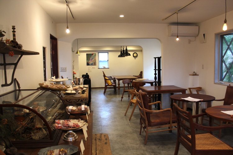 店内の改装は中津さんのご主人が手がけた。