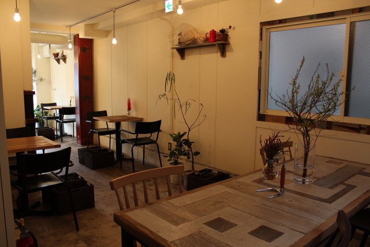 ベビーカーも通れるスペース。