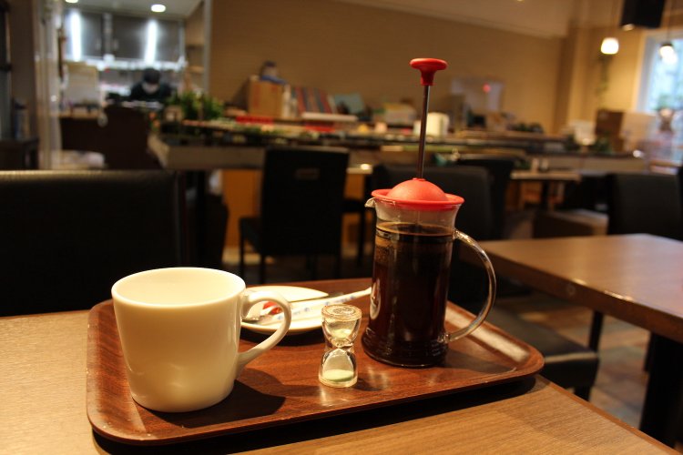 フレンチプレスコーヒー480円。