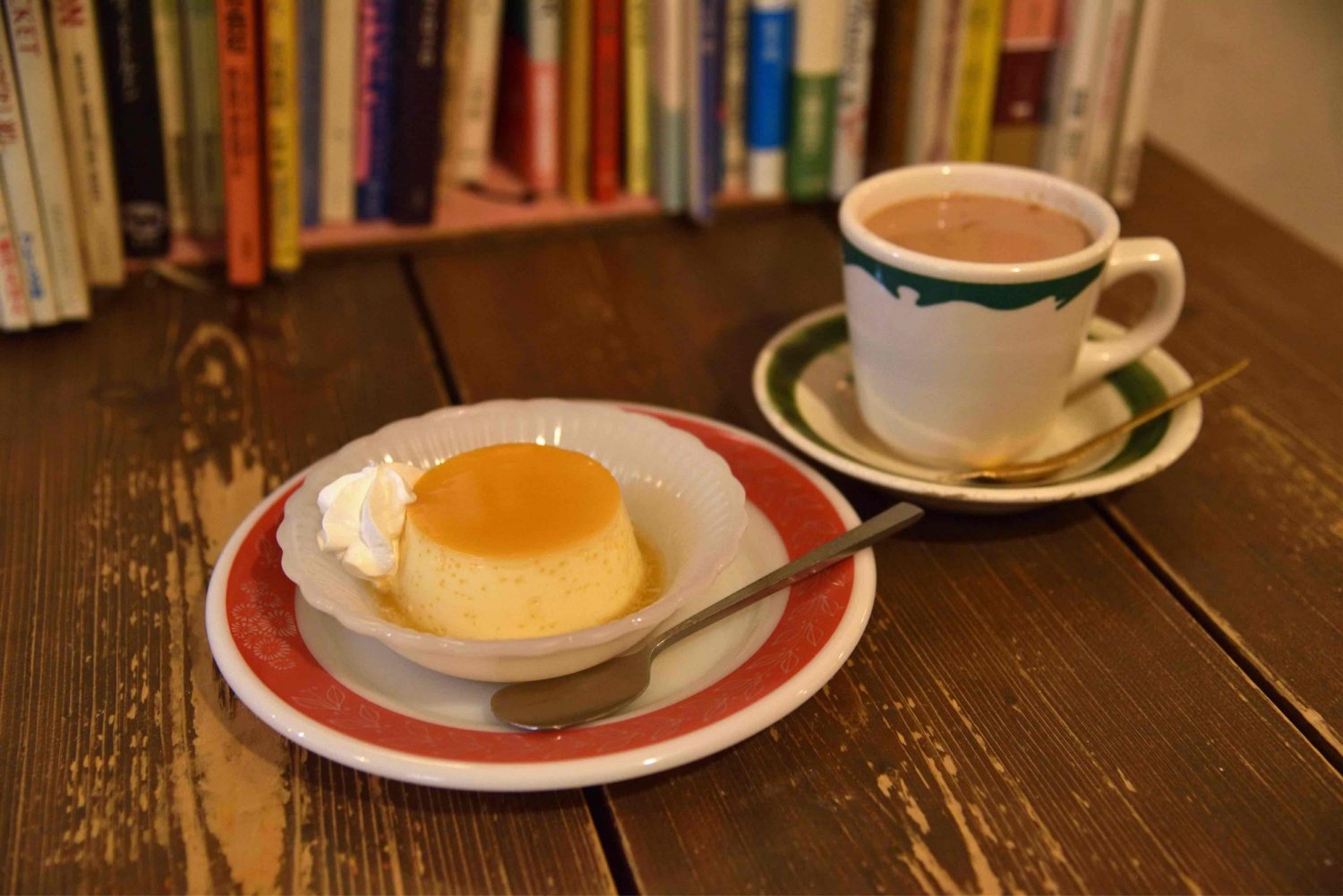 居心地抜群の東京のブックカフェ10選。読書好きにはたまらない喫茶店も紹介。