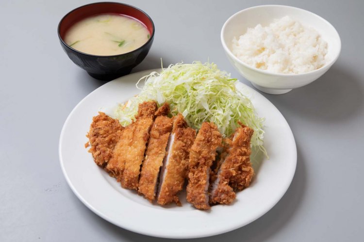 とんかつ穂久斗（とんかつほくと）