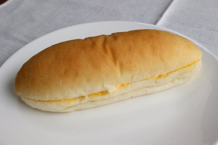 人気の玉子パン150円。