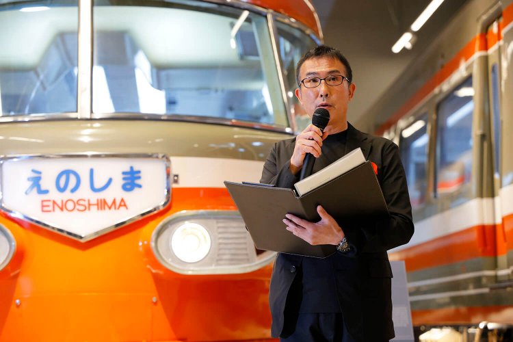 『ロマンスカーミュージアム』館長の高橋孝夫さん。