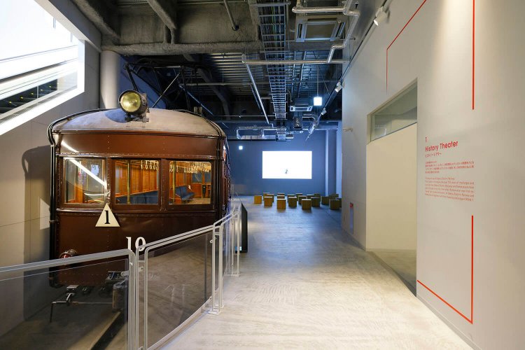 小田急のはじまりを知ることができる「ヒストリーシアター」。