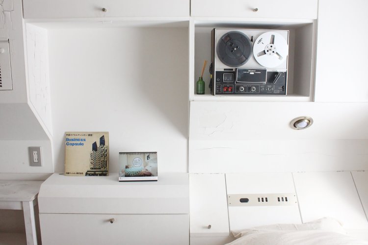 壁のあらゆるところが収納になっている。