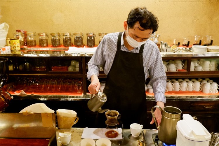 店長の竹内啓さん。