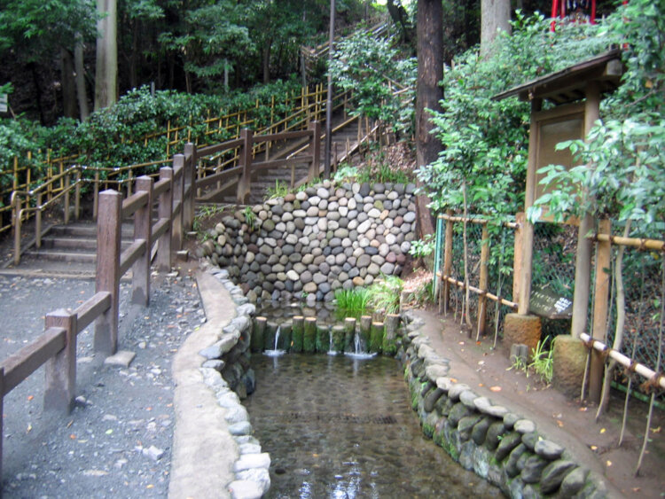 真姿の池湧水群