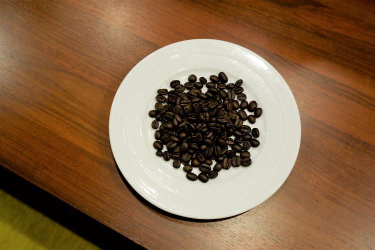 熟成させたコーヒー豆。