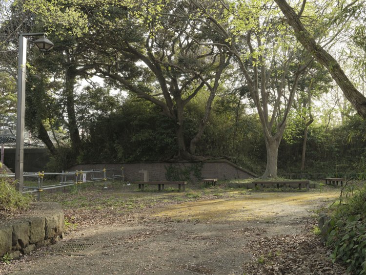 腰越堡塁。一見すると単なる広場だ。