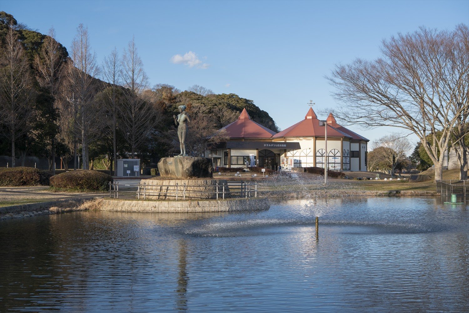 歩崎(あゆみざき)公園。園内にはかわいらしい水族館もある。