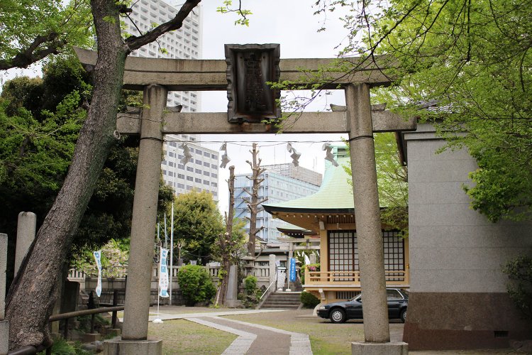 隅田川七福神のうち、寿老神を祀る白鬚神社。