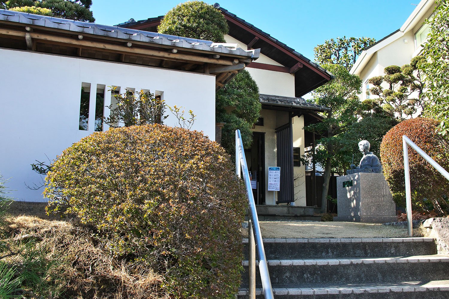文士村の中で最も西馬込寄りの物件。